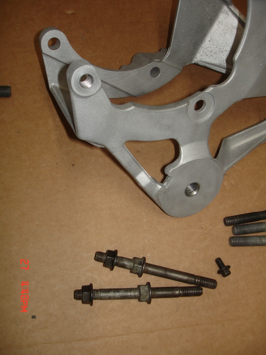 1986 OEM Corvette AC Compressor Mount Bracket 14084340 with bolts - Picture 9 of 10