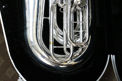 Eastman EBB534 Professional Series 4-Valve 4/4 BBb Tuba Eastman EBB534 Professional Series 4-Valve 4/4 BBb Tuba