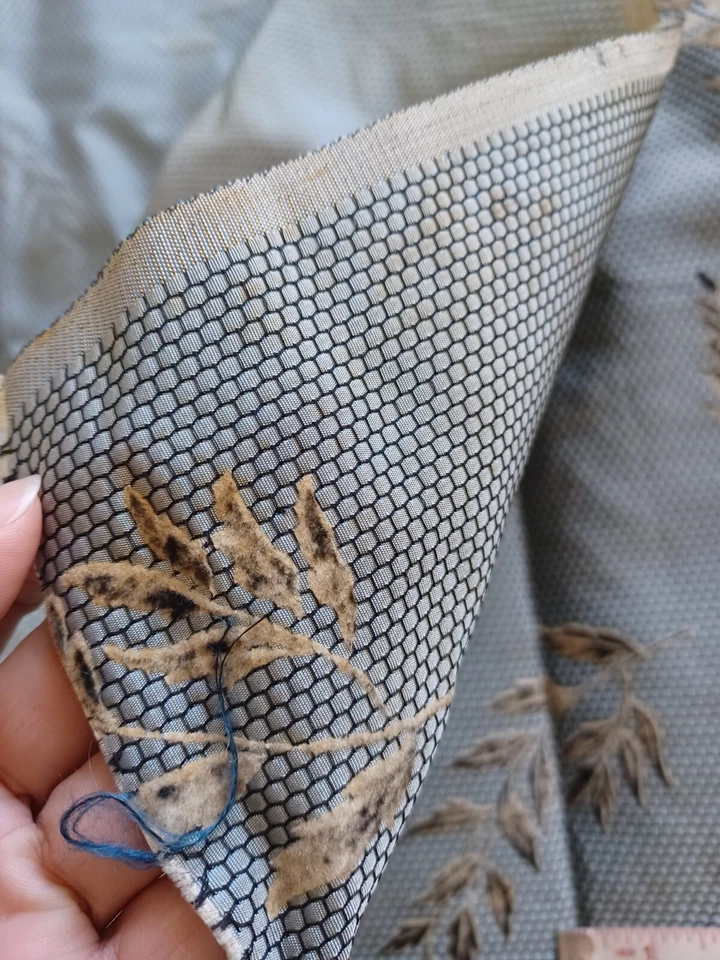 Vintage 1950s 60s Taffeta Flocked Grey Botanical Floral Fabric 3m by 90cm wide - image 3 of 4