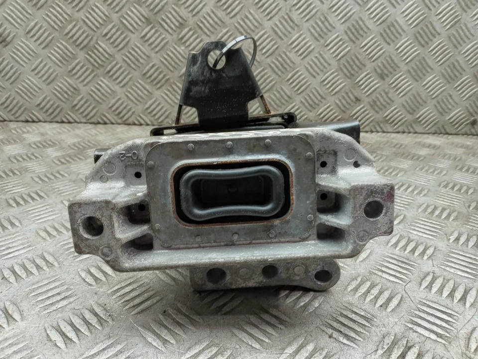 MITSUBISHI OUTLANDER ENGINE MOUNT RIGHT 2.4 PHEV 1091A336 MK3 2015 - 2021 - Image 4 of 4