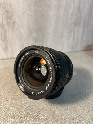 Sigma High Speed Wide 28mm f/1.8 Objektiv - Canon FD 