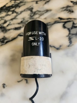 Vintage Stream Light SL-20 Charger/12-V DC 2 Charger Only, OLD - BUT - NEW !!!
