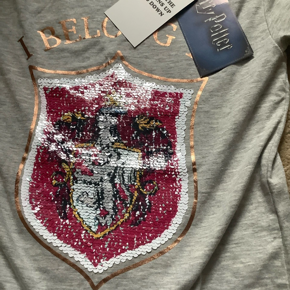 Harry Potter 8-9 Years Girls T Shirt/Top. Reversible Sequin slytherin/gryffindor - Image 4 of 4