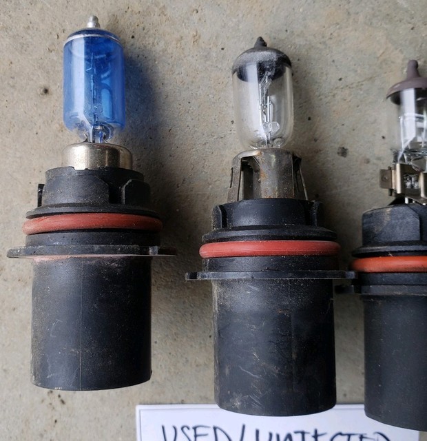 1994 - 2001 DODGE RAM (4) Headlight Bulbs 9007 Headlights Head Light