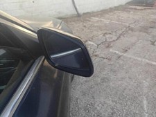 Retroviseur droit (ou coque) BMW 523