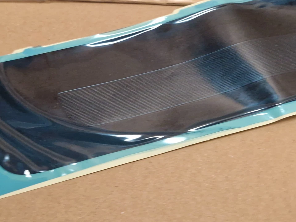 Adorno rasguño puerta Toyota Corolla Verso 2005-2007 6791964010 genuino NUEVO - Imagen 3 de 4