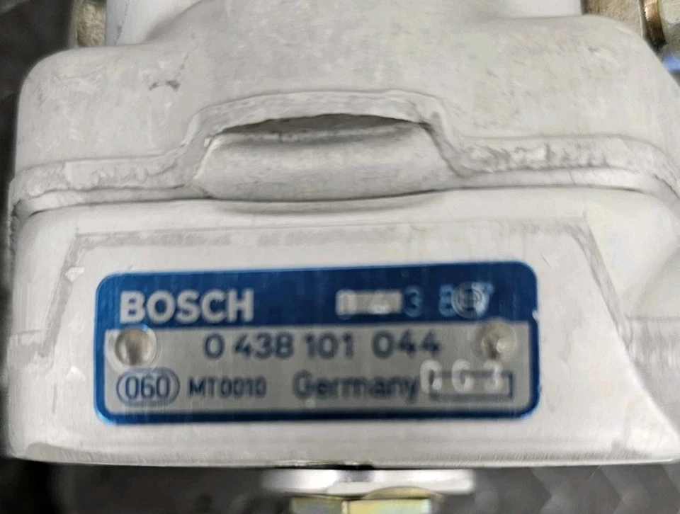 Mercedes-Benz 300SL R129 1990-93 distribuidor de combustible genuino Foto 4 de 4