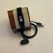 Fitbit Luxe, Tested, Excellent, Charger Included, Black On Black