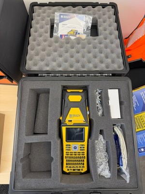 Brady BMP 61 Label Printer inkl. Akku, Ladegerät  und Koffer