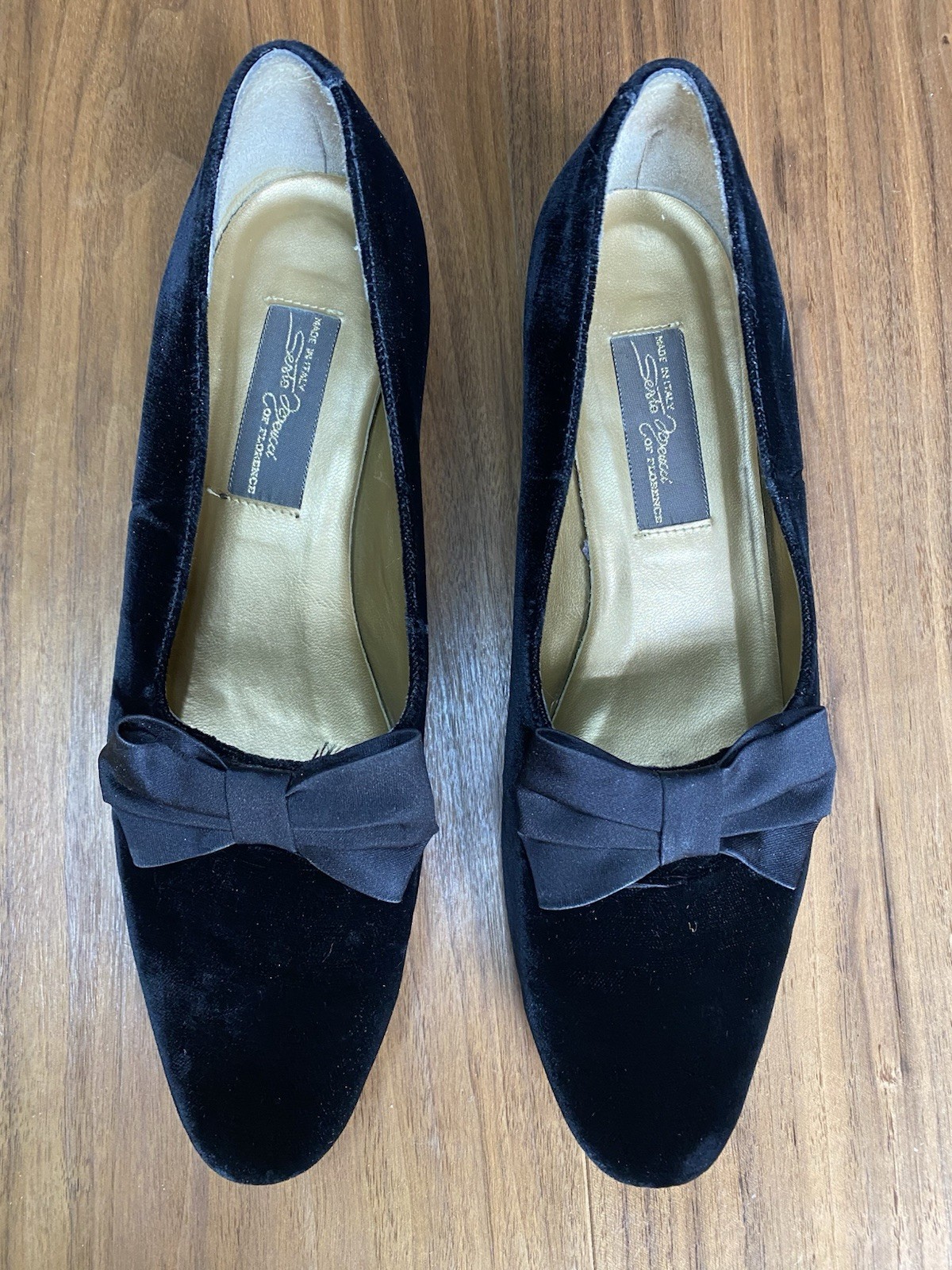 Sesto Meucci Velvet Bow Pumps Black Low Heel Shoes Made in Italy Size 8.5M