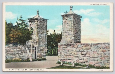 Postcard c1930 St. Augustine Florida Old City Gates