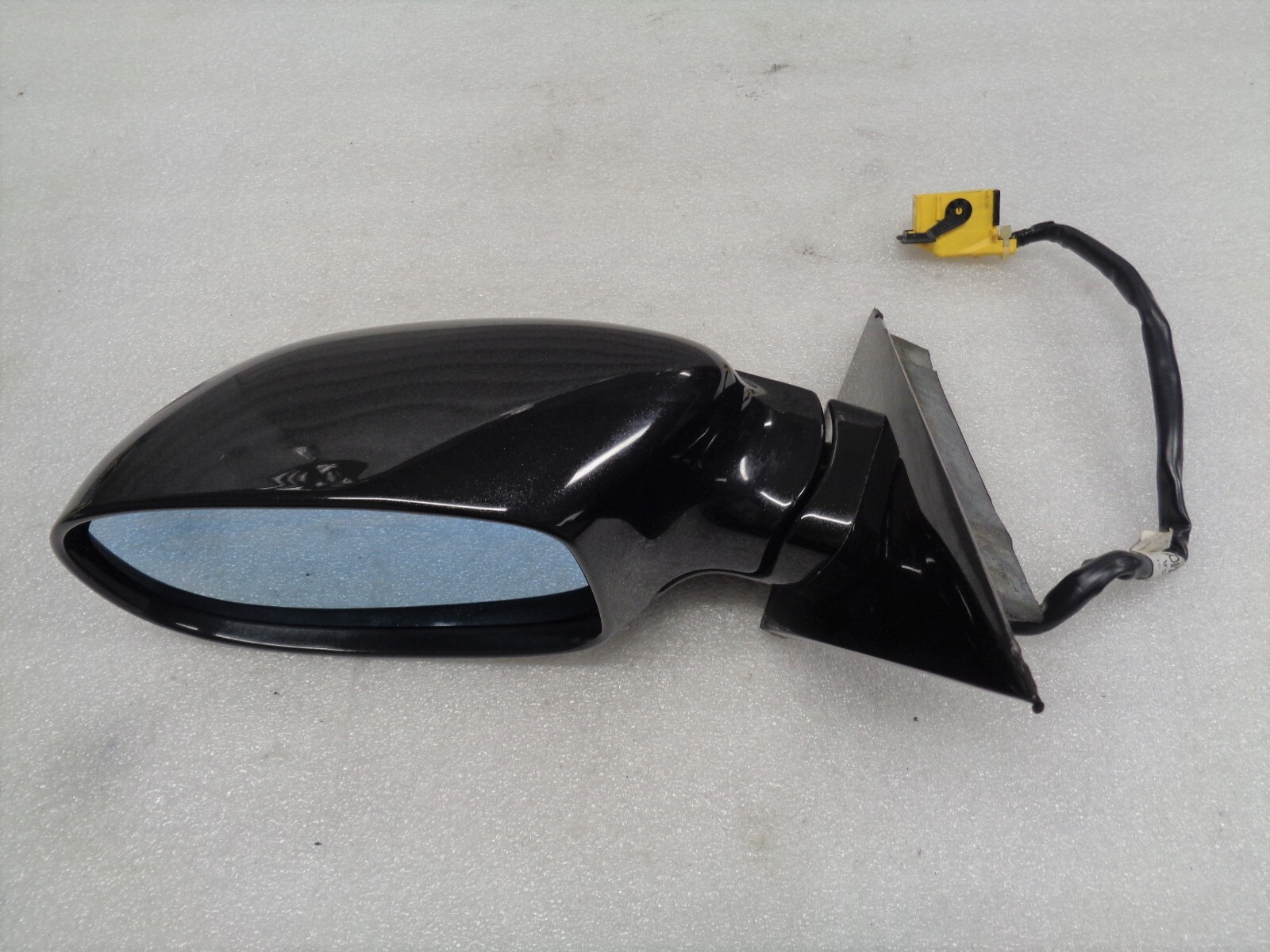 04-08 Maserati Quattroporte Left Driver Exterior Door Mirror Black OEM AK2209252