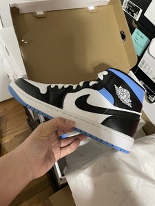Air Jordan 1 Mid University Blue Black White Women S 8 5w Bq6472 102 Ebay Air Jordan 1 Mid University Blue Black White Women S 8 5w Bq6472 102 Ebay