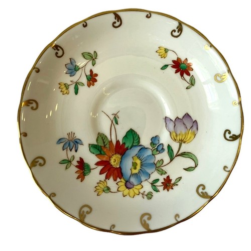 VTG Tuscan Fine English Bone China Floral, Gold Trim & Accents Teacup & Saucer - 第 5/16 張圖片