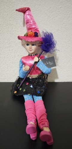 NEU! Halloween Elfe Regal Sitter Einweg Deko Nicole Miller Home Rosa Blau