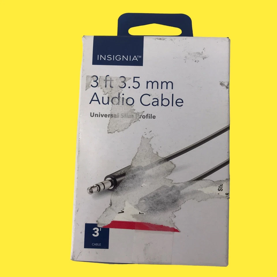 Lote de 3 cables de audio Insignia 3' 3,5 mm perfil delgado universal NS-LW16 #3351 Foto 2 de 4