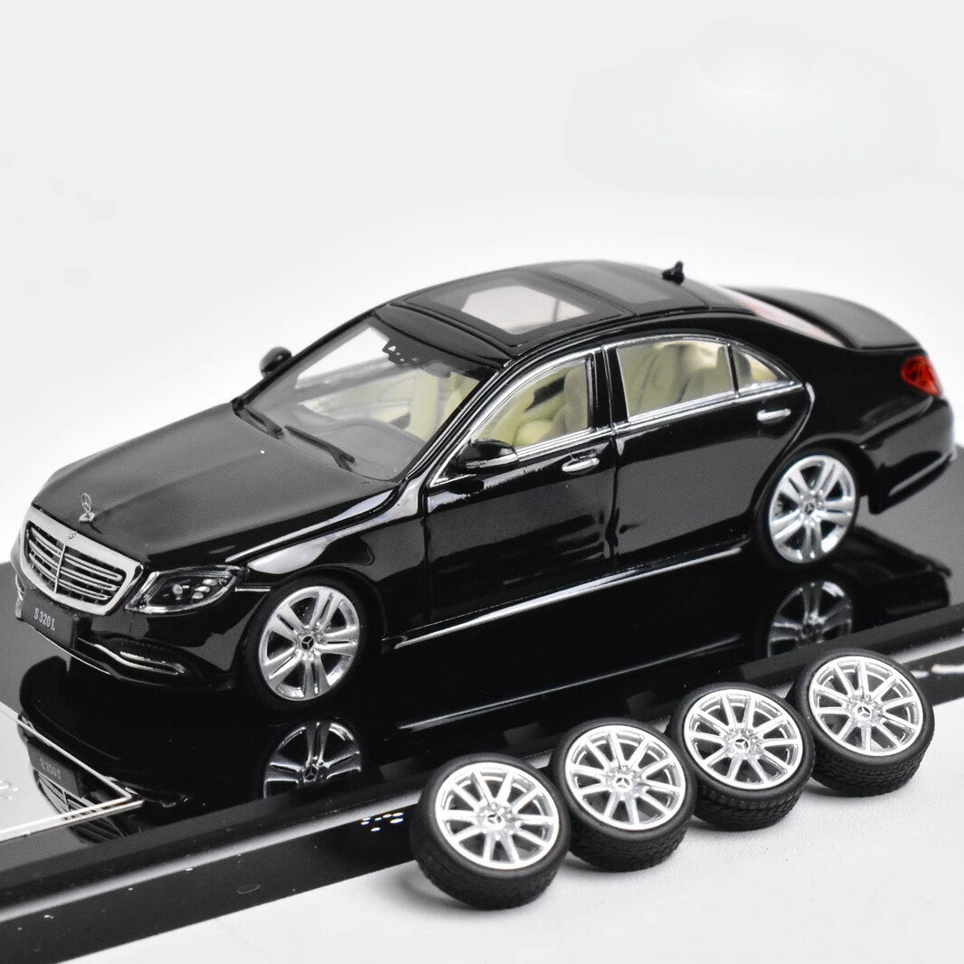 Glory Model 1/64 Scale Mercedes Benz S320L W222 Black Diecast Car