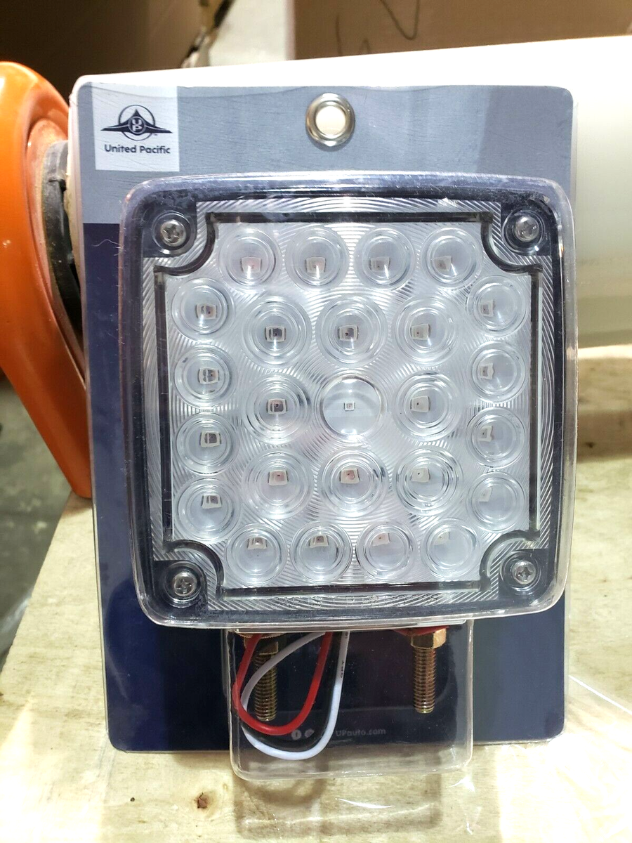 United Pacific 38759 Turn Signal Clear/Amber - 52 LED Double Stud
