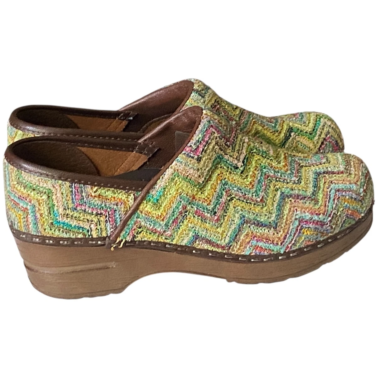 Sanita Professional Clogs Womens EU 35 US 5 Multicolor Chevron Zig Zag Tapestry