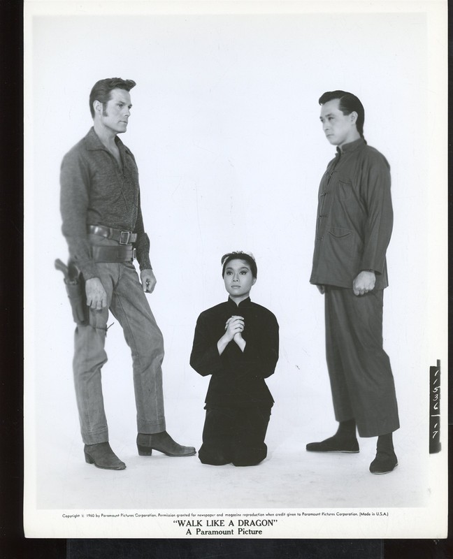 WALK LIKE a DRAGON 1960 8x10 Cast Still NOBU McCARTHY Jack Lord JAMES SHIGETA vv