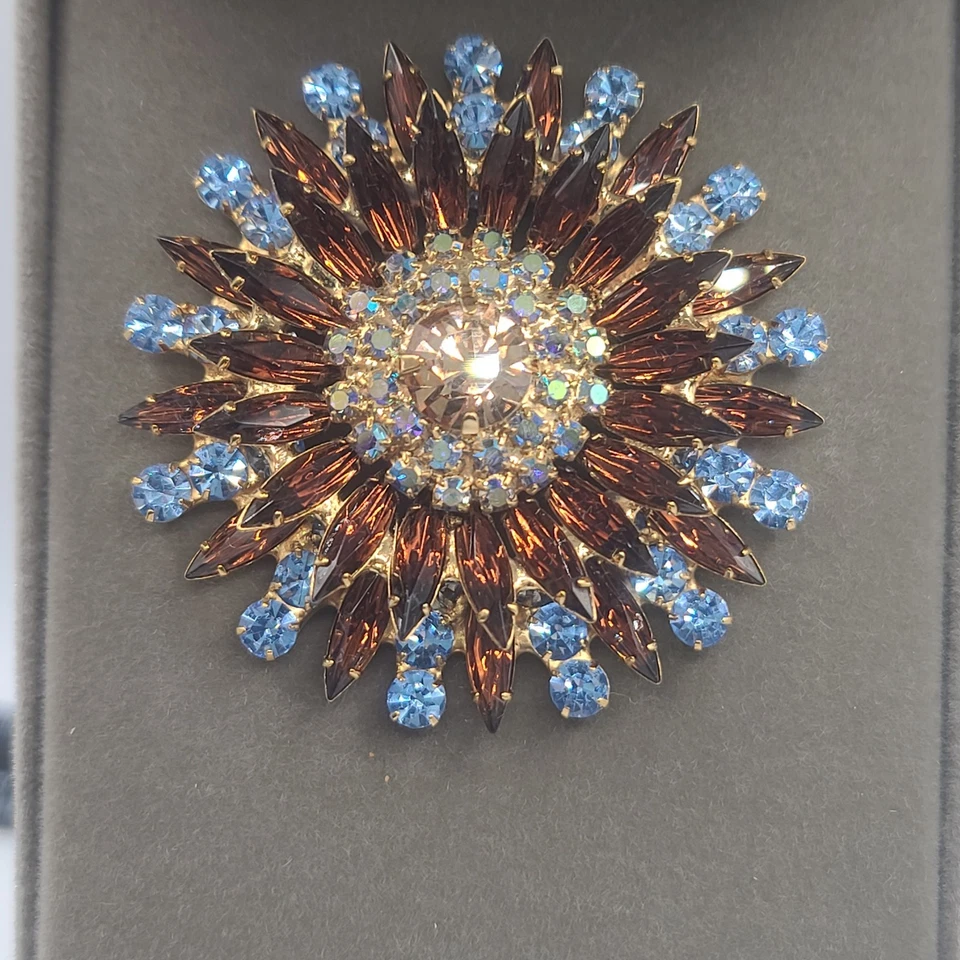 Broche Nolan Miller Azul Marrón Estrás Sunburst 3D Declaración Firmado Foto 4 de 4