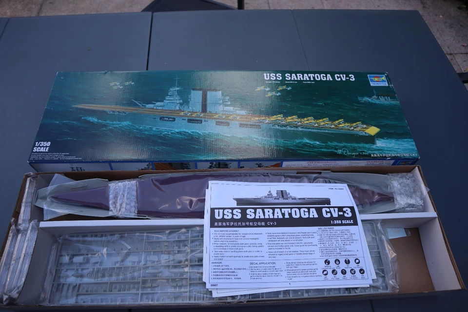 USS SARATOGA trumpeter 1/350 eme neuf - Photo 2/4