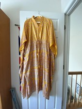 1970s Yellow And Pink Paisley Polyester Caftan One Size