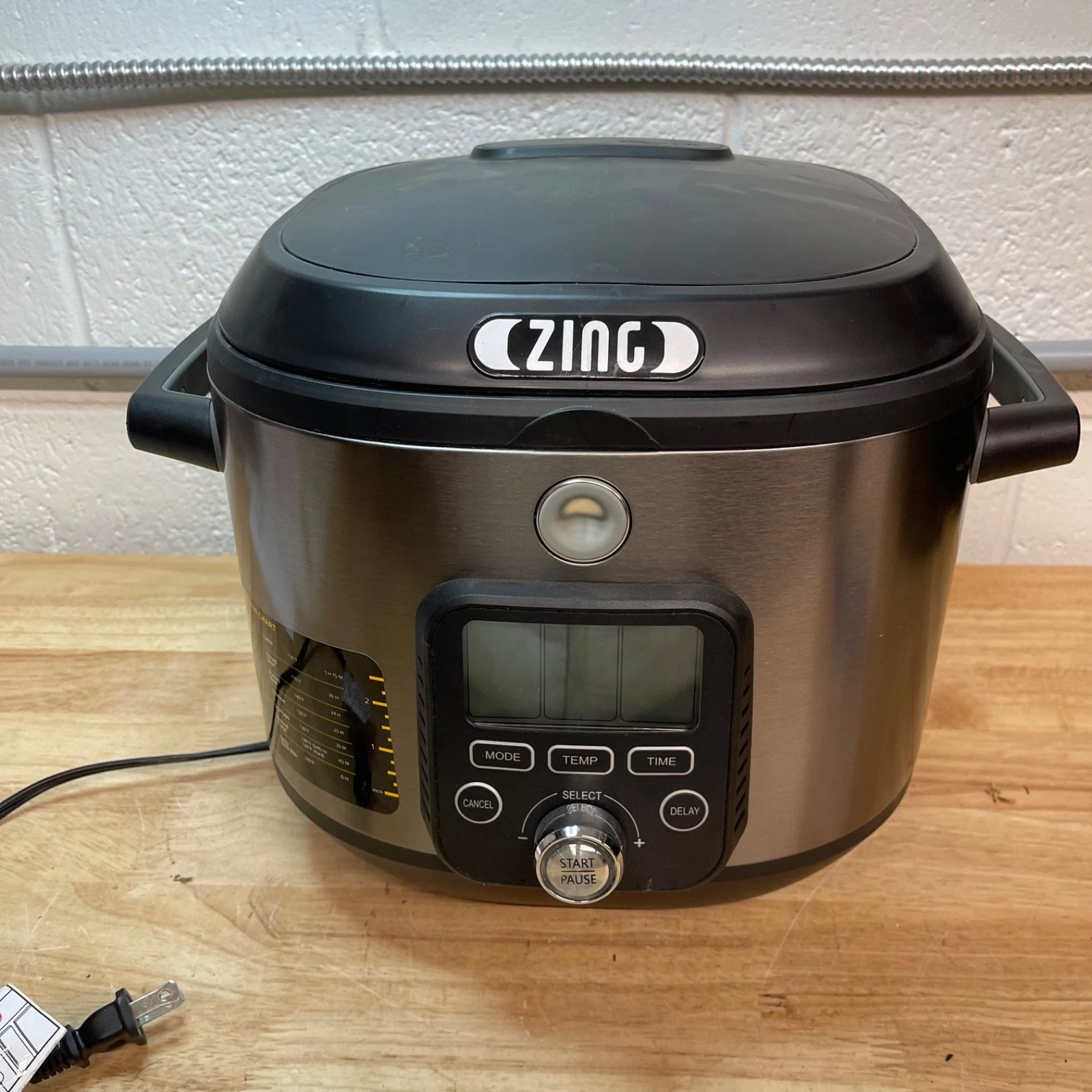SOUS°V Pot Precision Sous Vide Multi-Cooker w Dual AccuTemp Technology BSV-A601
Opens in a new windo