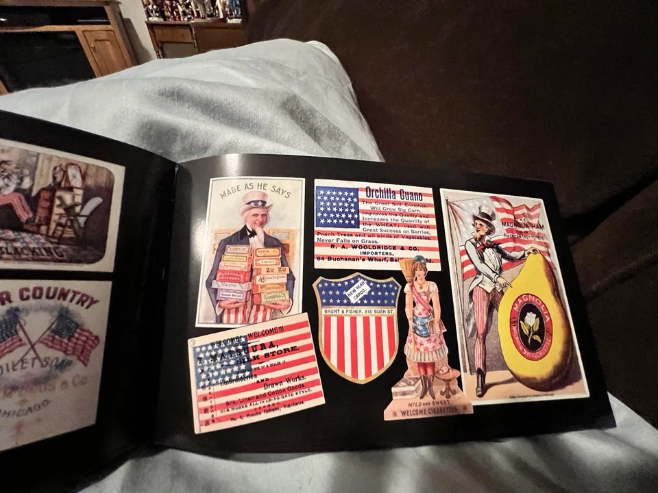 20 Page Patriotic Flag Booklet.  Including 20 -.37 Stamps - Image 4 of 4