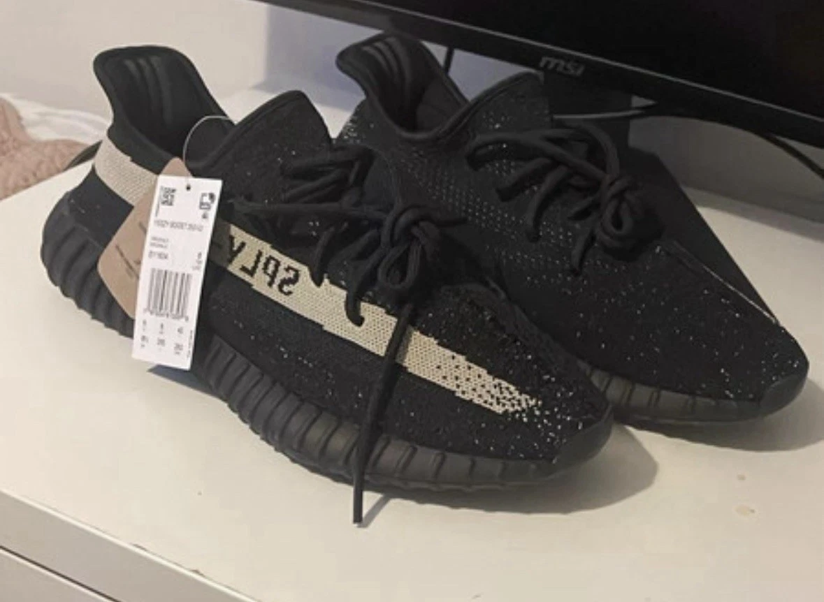 Adidas Yeezy 350 V2 Edizione 'Oreo'