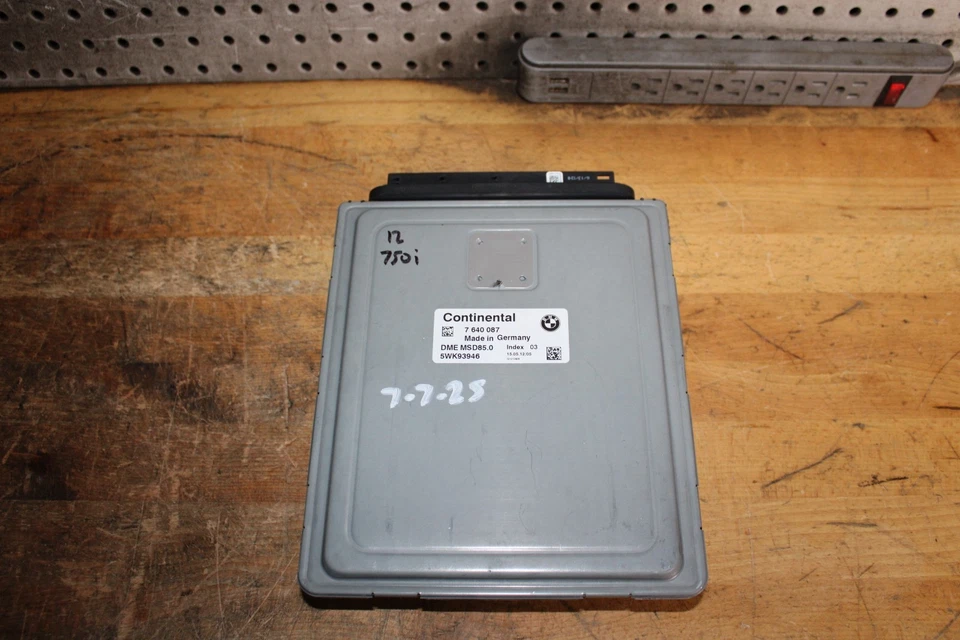 2012 BMW 750i N63 Engine computer Control Module ECU DME MSD85 7640087 - Image 2 of 4