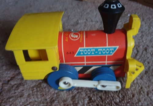 Vintage Fisher Price Original Wooden Toot Toot 643 Pull Along Steam Train - Picture 2 of 8