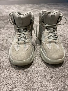yeezy desert boot size 13