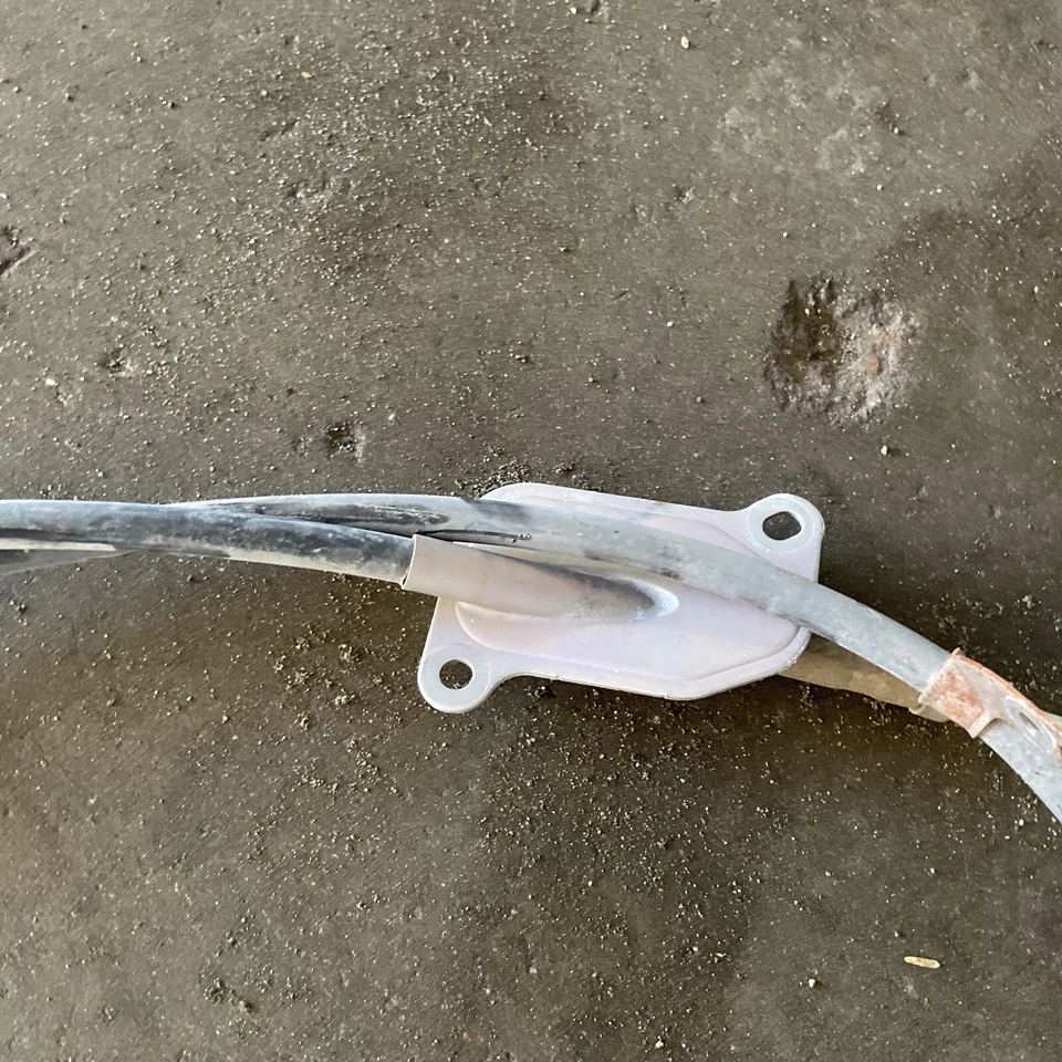 Conjunto de cable de freno de estacionamiento delantero Infiniti G35 AT 07-17 36402-JK600 Foto 3 de 4