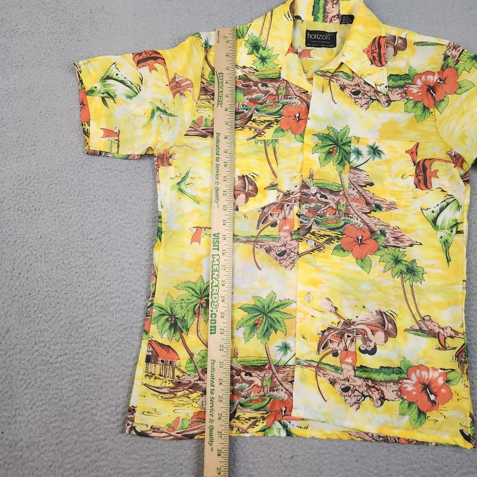 Camisa vintage de peces hawaianos tropicales palmeras AOP abotonada para hombre mediana Foto 3 de 4