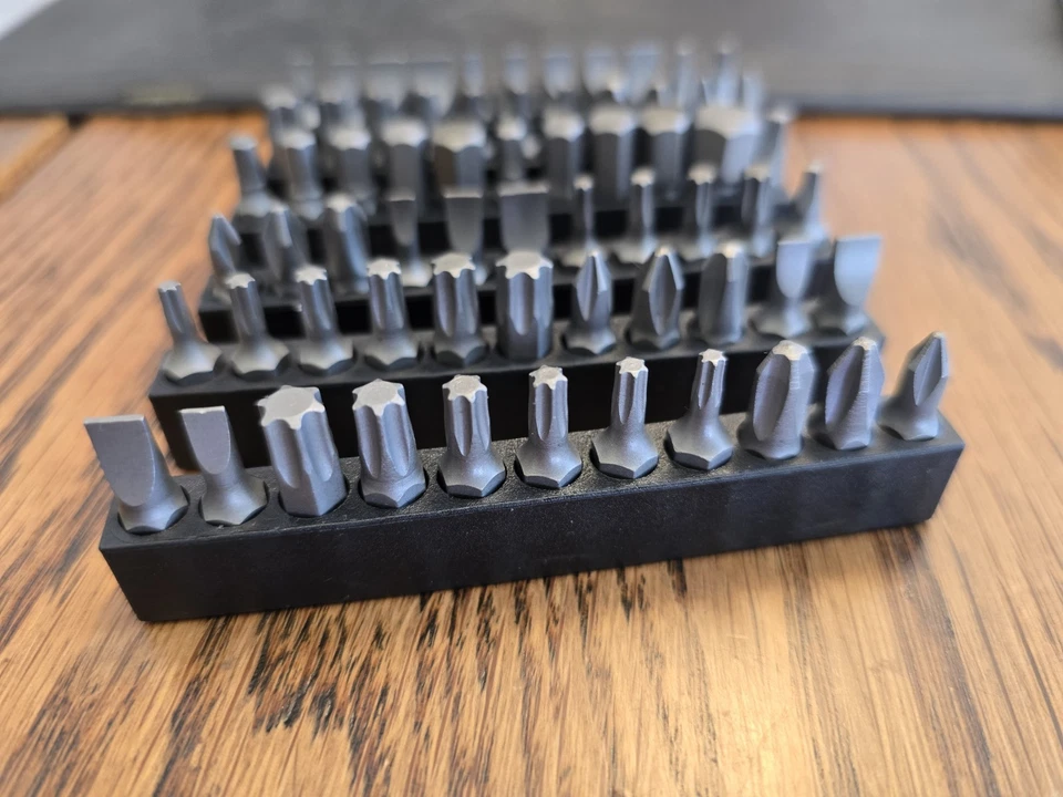 CRAFTSMAN Screwdriving 66 Piece Bit Set, Phillips, Flat, Torx, Hex, Square New - Image 2 of 4