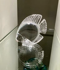 Daum France. Poisson en cristal transparent.