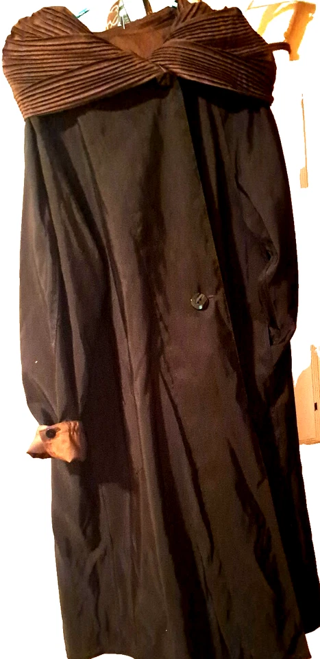 NWT Mycra Pac reversible rain coat "Donatella" Bronze and Black M-L - Image 3 of 4