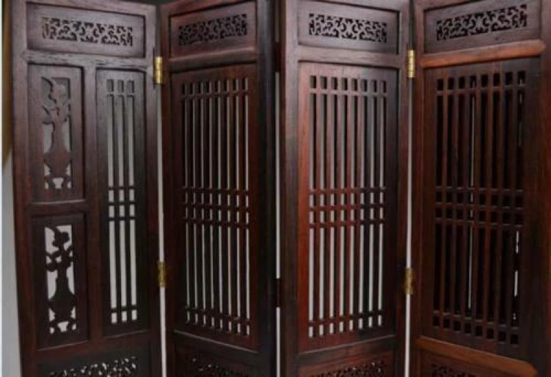 Modelo de pantalla de flores talladas huecas de madera artesanal decoradas antiguas de colección Foto 4 de 4