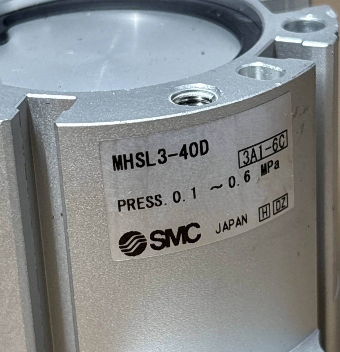 SMC MHSL3-40D 3-Finger Long Stroke Pneumatic Air Gripper photo 5