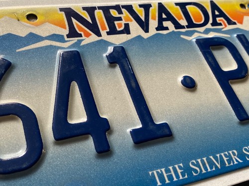 TARGA Originale USA auto NEVADA serie NUMERAZIONE IN RILIEVO viaggio Las Vegas - Foto 4 di 5