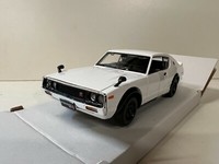 Nissan Skyline 2000GT-R (KGGC110) 1973, Maisto Modell Modellauto 1:24 Weiß