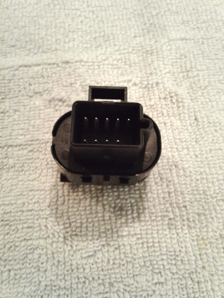 Interruptor de control del espejo retrovisor lateral del conductor Chevrolet Silverado 2007-2013 22883768 Foto 3 de 4