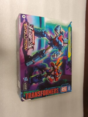Transformers SDCC 2023 Legacy Evolution Humble Origin Shockwave Orion Pax - USA