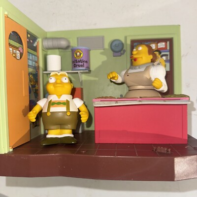 Playmates Simpsons World of Springfield School Cafeteria & Lunch