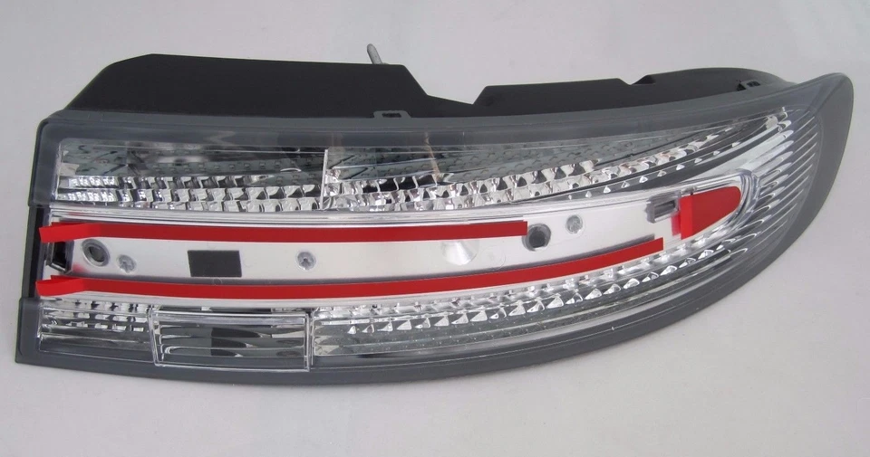 Kit de lámpara trasera transparente Aston Martin DB9/DBS/Virage Volante - Incluye tercera lámpara Foto 2 de 4