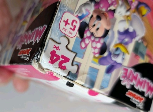 New Disney Junior Minnie 24 Piece Jigsaw Puzzles 9.1x10.3 NEW - Picture 5 of 5