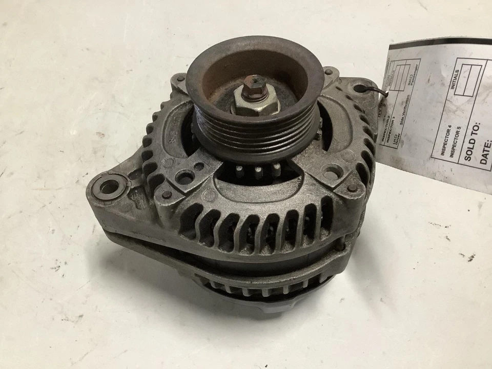 Alternador compatível com 04-07 VUE 347611 - Imagem 2 de 4