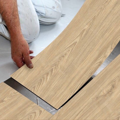 Eleganti adesivi per pavimenti in vinile soluzione colore legno per superfici li - Foto 1 di 12