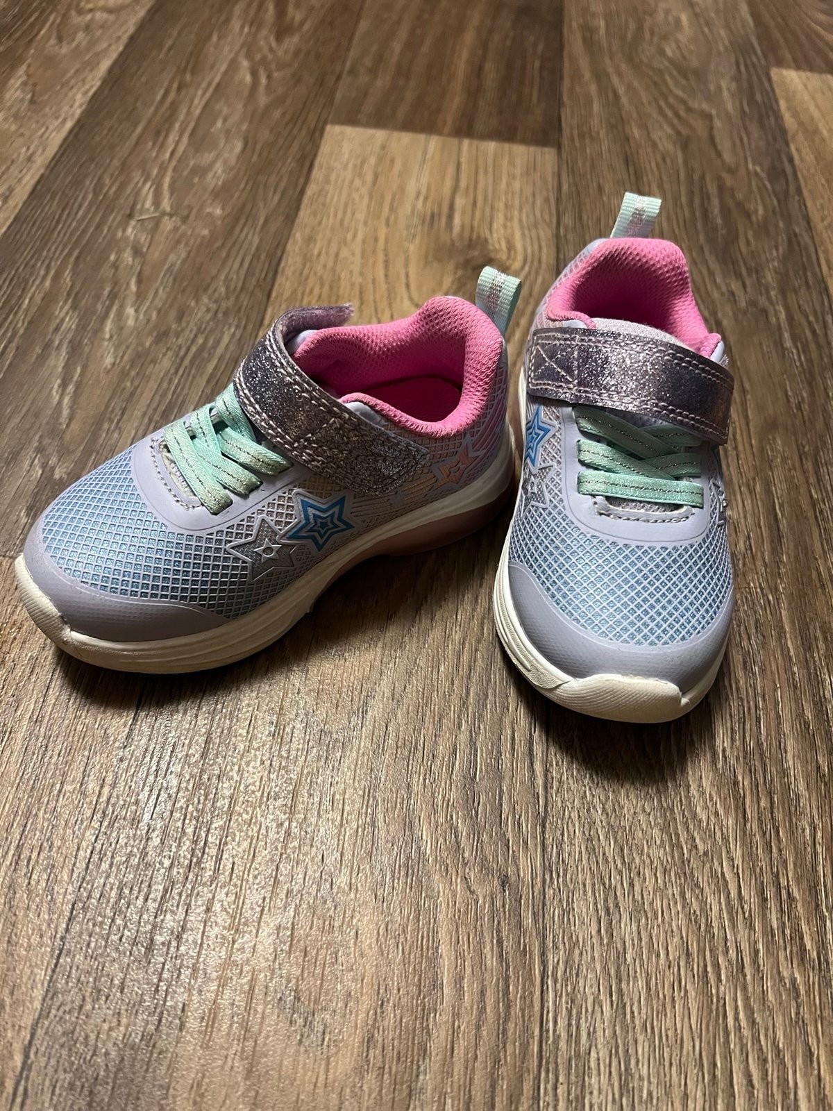 Activewear Girls Toddler Light Up Size 10 shoes
